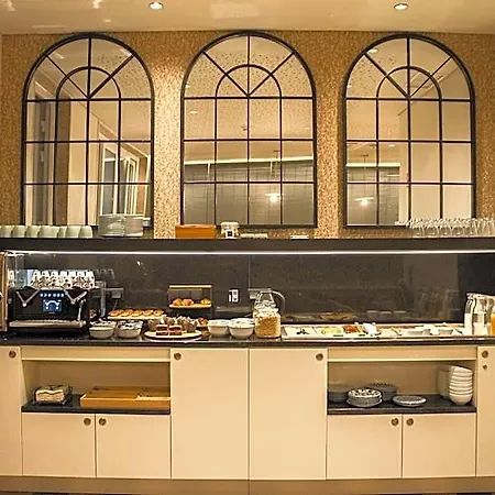 Select Liberdade Hotel 3*